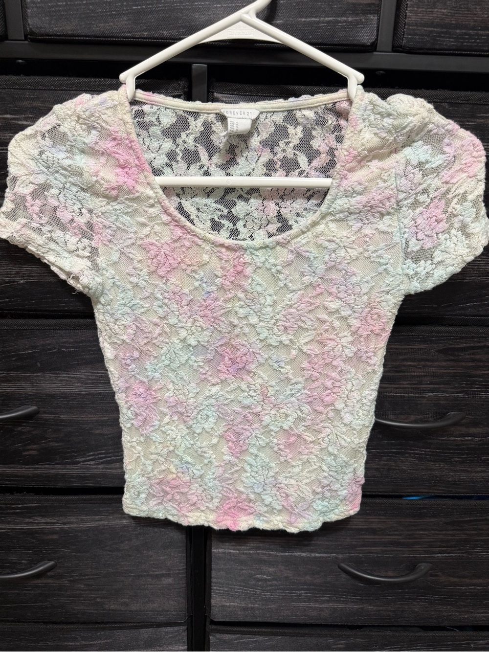 Forever 21 Pastel Lace Scoop Neck Crop Top